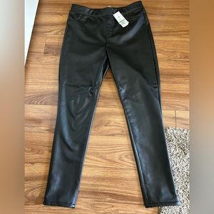 Faux leather black leggings